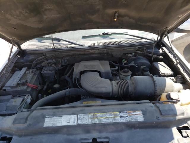 Photo 11 from auction – 2000 FORD F150 with VIN 2FTRX07L3YCB07194