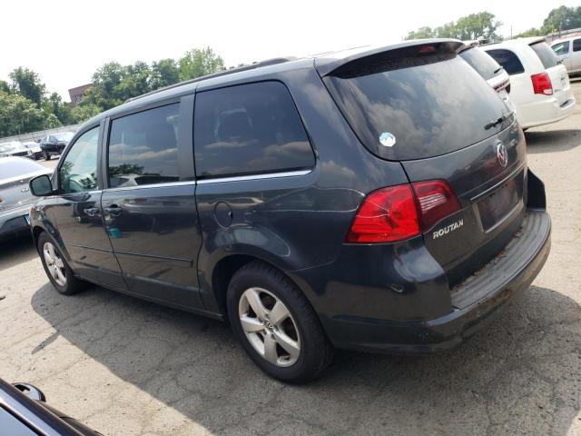 Photo 2 from auction – 2011 VOLKSWAGEN ROUTAN SE with VIN 2V4RW3DG8BR766474
