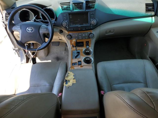 Photo 8 from auction – 2010 TOYOTA HIGHLANDER with VIN JTEJW3EH0A2047131