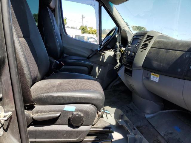 Photo 11 from auction – 2015 MERCEDES-BENZ SPRINTER 2 with VIN WD3FE8CC0FP111092