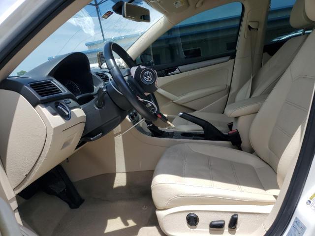 Photo 7 from auction – 2014 VOLKSWAGEN PASSAT SE with VIN 1VWBN7A34EC074259