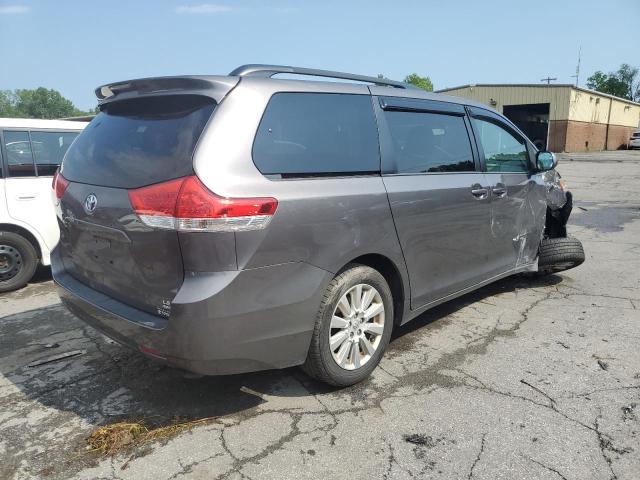 Photo 3 from auction – 2013 TOYOTA SIENNA LE with VIN 5TDJK3DC4DS054506