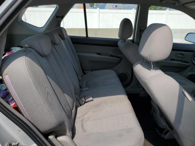 Photo 11 from auction – 2008 KIA RONDO LX with VIN KNAFG526987126149