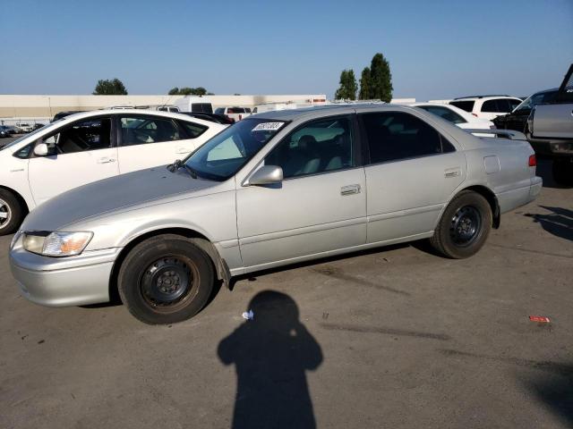 TOYOTA CAMRY 2000 with VIN 4T1BF22K2YU107777 - Photo from auction