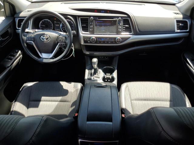 Photo 8 from auction – 2018 TOYOTA HIGHLANDER with VIN 5TDZZRFH9JS283236