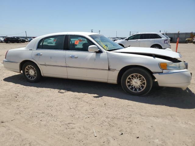 Photo 4 from auction – 2000 LINCOLN TOWN CAR S with VIN 1LNHM82W9YY794867