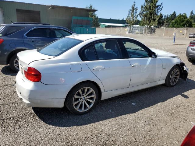 Photo 3 from auction – 2006 BMW 325 XI with VIN WBAVD13516KV06678