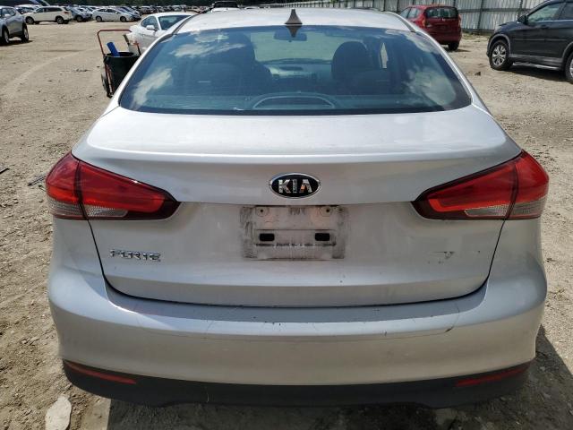 Photo 6 from auction – 2017 KIA FORTE LX with VIN 3KPFK4A73HE101964