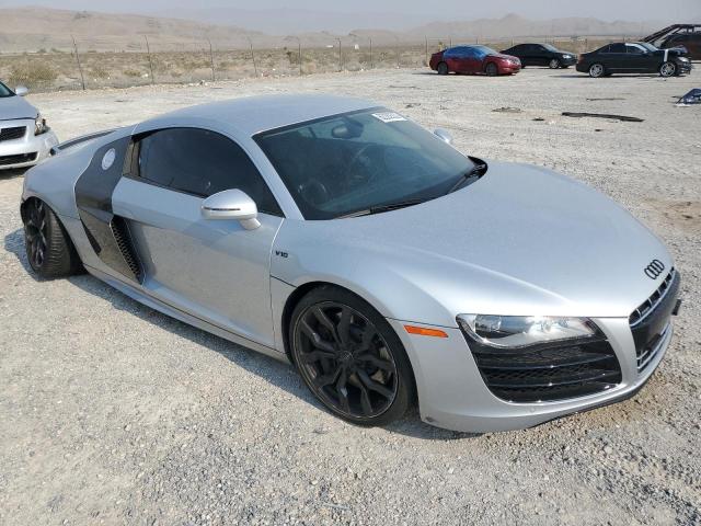 Photo 4 from auction – 2010 AUDI R8 with VIN WUAANAFG0AN000216