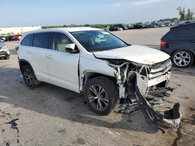 Photo 4 from auction – 2017 TOYOTA HIGHLANDER with VIN 5TDZZRFH1HS204748