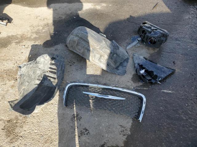 Photo 12 from auction – 2019 CHRYSLER 300 S with VIN 2C3CCABG2KH569522