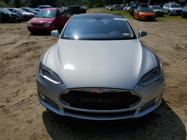 Photo 5 from auction – 2013 TESLA MODEL S with VIN 5YJSA1CP8DFP16172