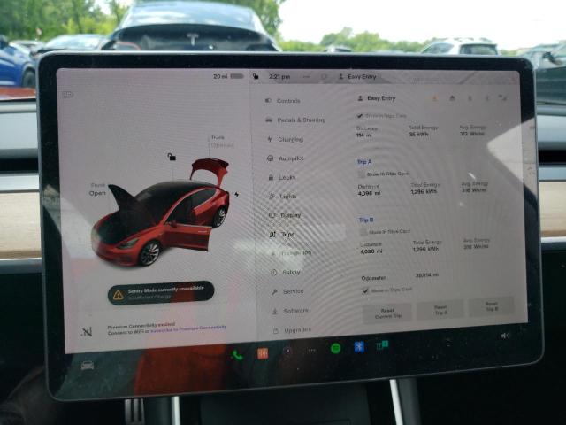Photo 9 from auction – 2018 TESLA MODEL 3 with VIN 5YJ3E1EB0JF072804