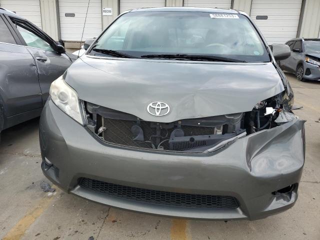 Photo 5 from auction – 2012 TOYOTA SIENNA XLE with VIN 5TDYK3DC3CS189957