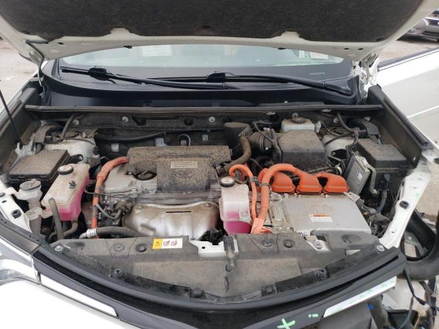 Photo 12 from auction – 2017 TOYOTA RAV4 HV LI with VIN JTMDJREV2HD096404