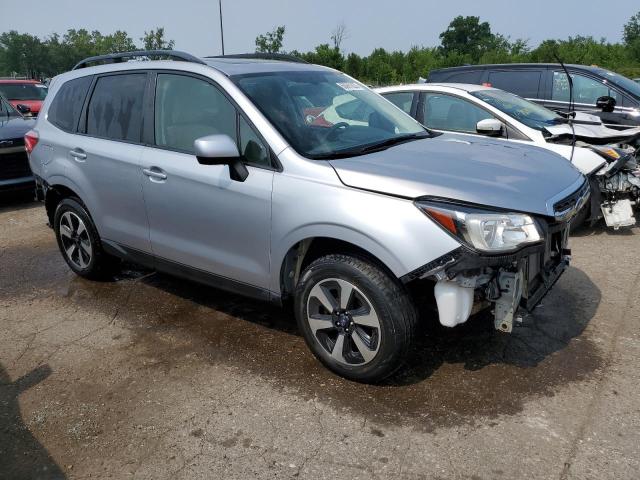 Photo 4 from auction – 2017 SUBARU FORESTER 2 with VIN JF2SJAECXHH420068