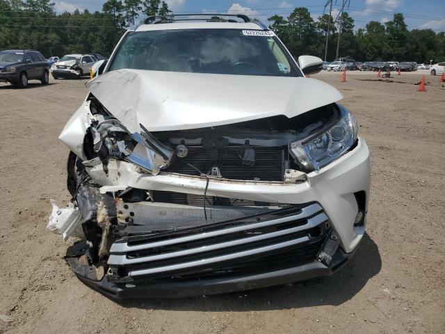 Photo 5 from auction – 2018 TOYOTA HIGHLANDER with VIN 5TDKZRFH6JS549362