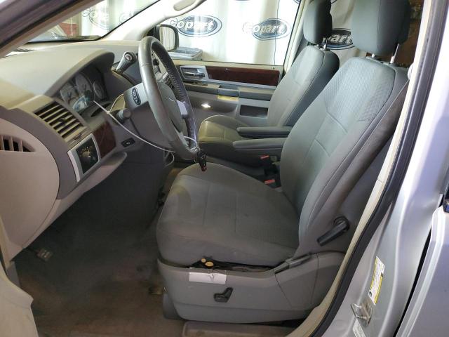 Photo 7 from auction – 2010 CHRYSLER TOWN & COU with VIN 2A4RR5D19AR501385