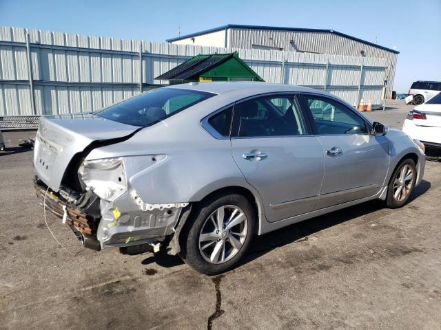 Фото 3 с аукциона – 2015 NISSAN ALTIMA 2.5 с VIN 1N4AL3AP8FC485381