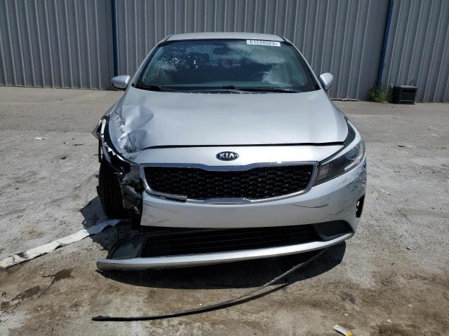 Photo 5 from auction – 2017 KIA FORTE LX with VIN 3KPFK4A79HE055766