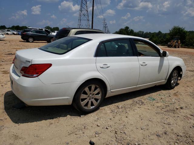 Photo 3 from auction – 2005 TOYOTA AVALON XL with VIN 4T1BK36B95U015931