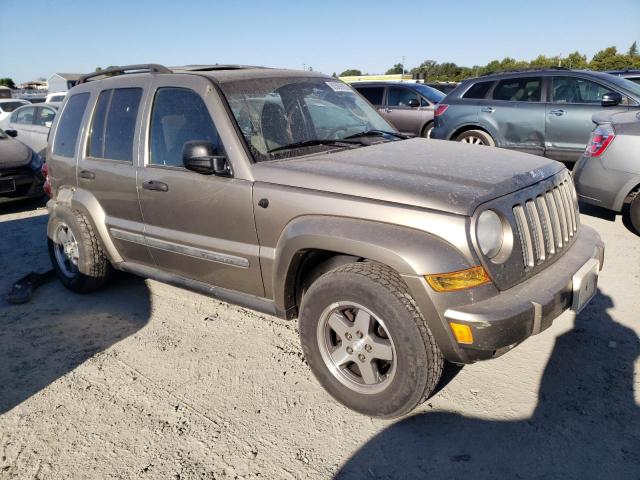 Photo 4 from auction – 2005 JEEP LIBERTY RE with VIN 1J4GL38K45W671442