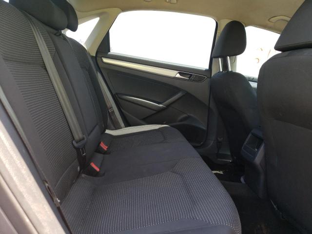 Photo 10 from auction – 2016 VOLKSWAGEN PASSAT S with VIN 1VWAT7A38GC019527