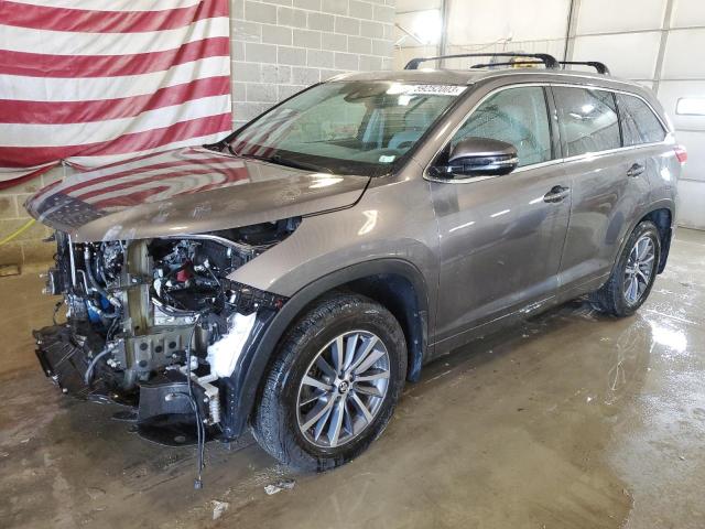 TOYOTA HIGHLANDER 2017 مع رقم تعريف المركبة 5TDJZRFH0HS430468 - صورة من المزاد