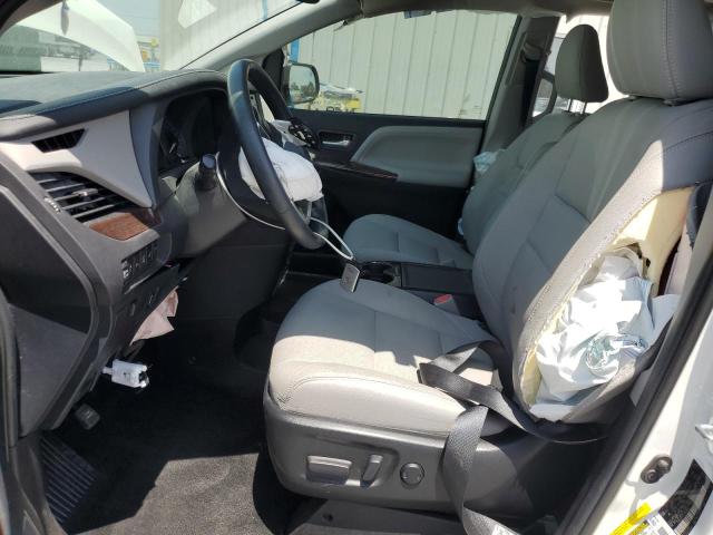 Photo 7 from auction – 2018 TOYOTA SIENNA XLE with VIN 5TDYZ3DC9JS963895