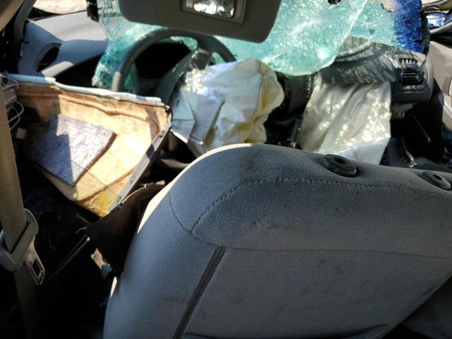 صورة رقم 8 من المزاد - 2002 MAZDA 626 LX مع VIN 1YVGF22C125286067