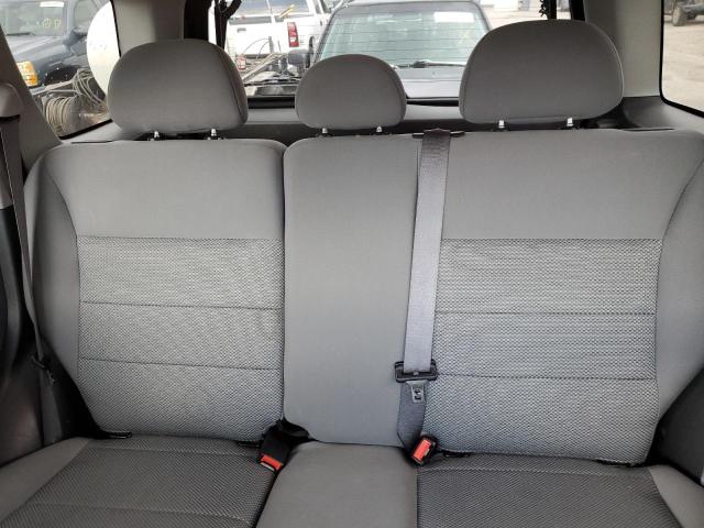 Photo 10 from auction – 2005 FORD ESCAPE XLT with VIN 1FMYU93135KD92107