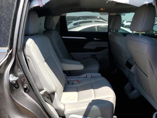 Photo 11 from auction – 2016 TOYOTA HIGHLANDER with VIN 5TDJKRFH1GS300279