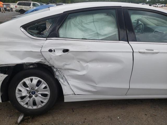 Photo 10 from auction – 2019 FORD FUSION S with VIN 3FA6P0G71KR278083