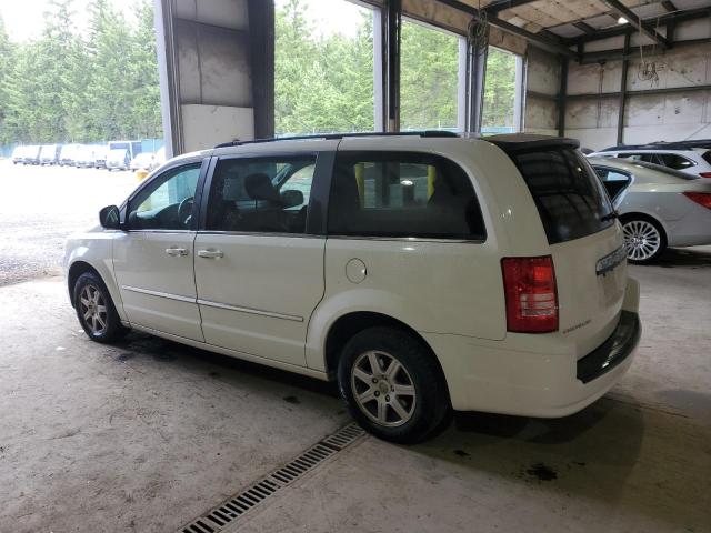 Photo 2 from auction – 2010 CHRYSLER TOWN & COU with VIN 2A4RR5D10AR236338