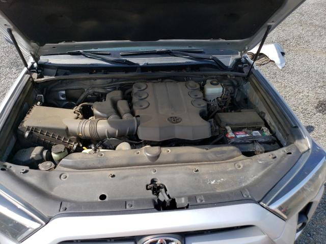 Photo 11 from auction – 2018 TOYOTA 4RUNNER SR with VIN JTEBU5JR3J5531863