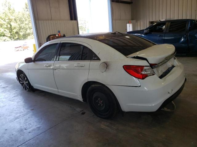 Photo 2 from auction – 2014 CHRYSLER 200 TOURIN with VIN 1C3CCBBB8EN102014