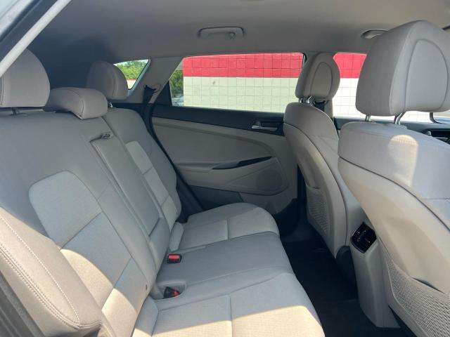 Photo 6 from auction – 2017 HYUNDAI TUCSON LIM with VIN KM8J3CA23HU306154