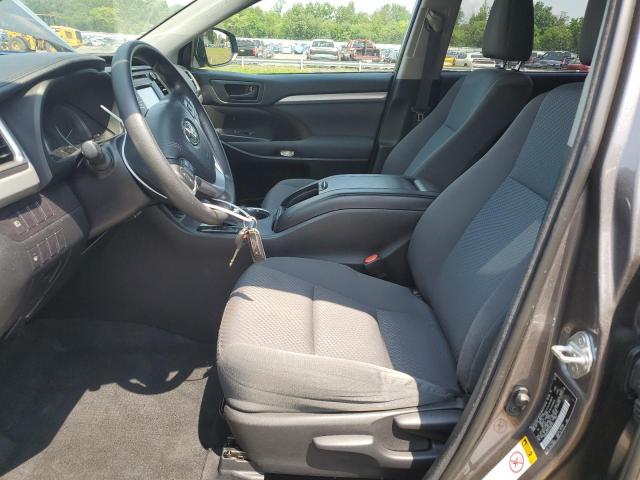 Photo 7 from auction – 2018 TOYOTA HIGHLANDER with VIN 5TDBZRFH5JS890154