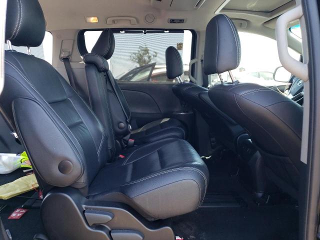 Photo 11 from auction – 2017 TOYOTA SIENNA SE with VIN 5TDXZ3DC9HS899556