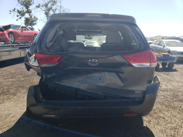 Photo 6 from auction – 2011 TOYOTA SIENNA XLE with VIN 5TDYK3DC6BS017498