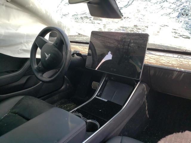 Photo 9 from auction – 2019 TESLA MODEL 3 with VIN 5YJ3E1EB2KF425710