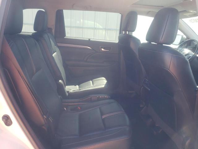 Photo 11 from auction – 2017 TOYOTA HIGHLANDER with VIN 5TDJZRFH8HS511721