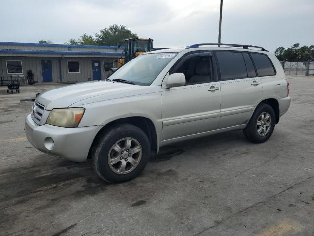 TOYOTA HIGHLANDER 2004 with VIN JTEDP21A340029784 - Photo from auction