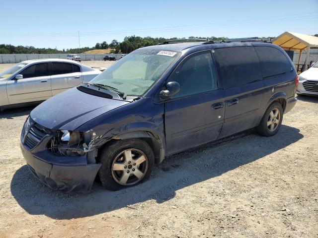 DODGE GRAND CARA 2005 with VIN 2D4GP44L95R461669 - Photo from auction