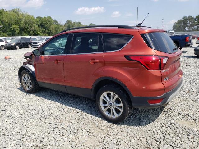 Photo 2 from auction – 2019 FORD ESCAPE SEL with VIN 1FMCU9HD0KUA77049