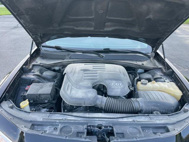 Photo 7 from auction – 2017 CHRYSLER 300C with VIN 2C3CCAEG9HH512027