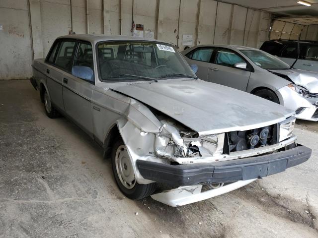 Photo 4 from auction – 1991 VOLVO 240 with VIN YV1AA8849M1433849