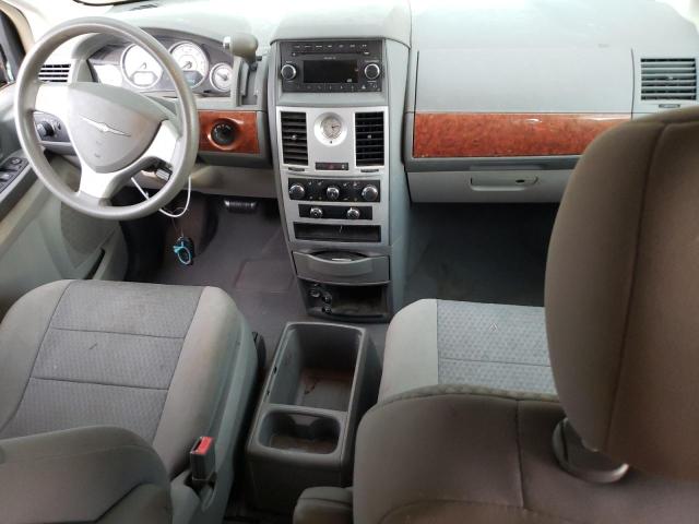 Photo 8 from auction – 2009 CHRYSLER TOWN & COU with VIN 2A8HR44E19R567349