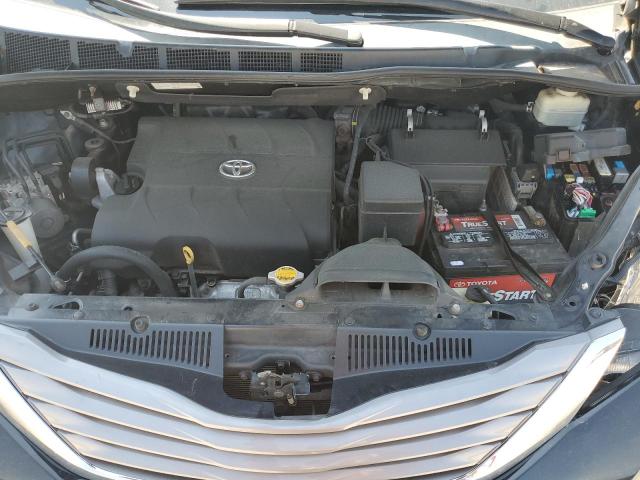 Photo 12 from auction – 2015 TOYOTA SIENNA XLE with VIN 5TDYK3DC5FS642979