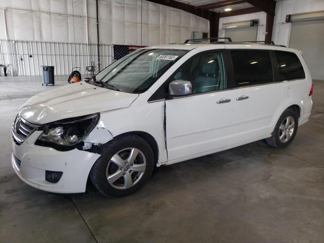 VOLKSWAGEN ROUTAN SEL 2011 with VIN 2V4RW6DG6BR645752 - Photo from auction